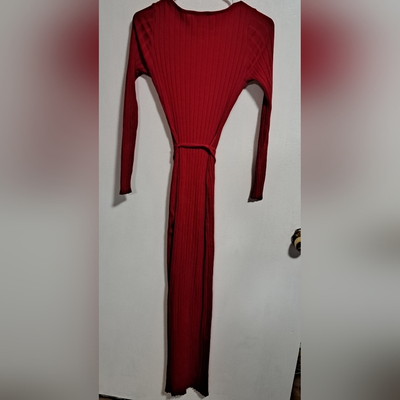 Hera red sweater dress size M - Picture 2 of 4